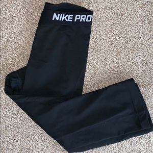 Nike Capri Dri-Fit leggings